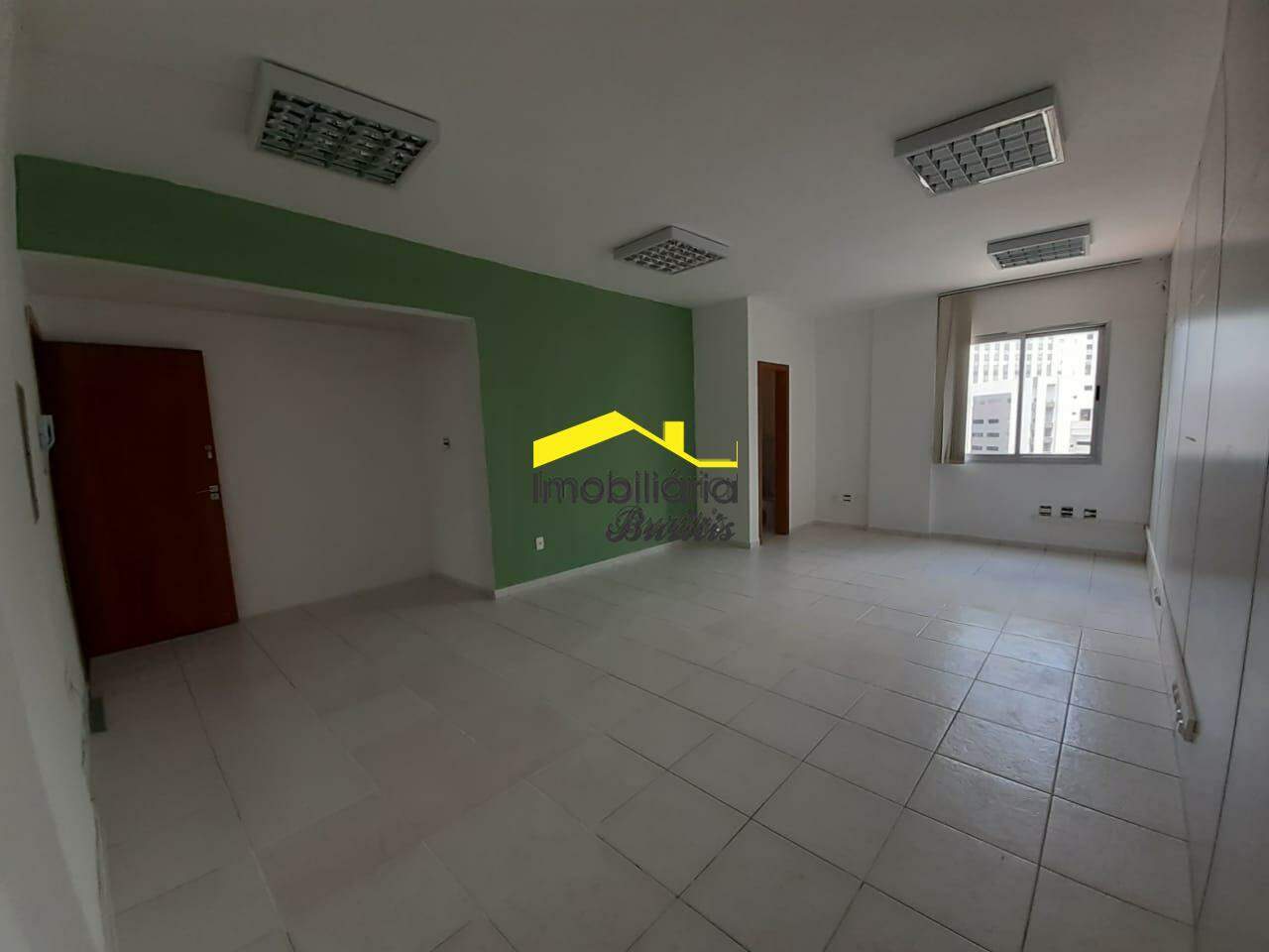 Sala para aluguel no Buritis: 
